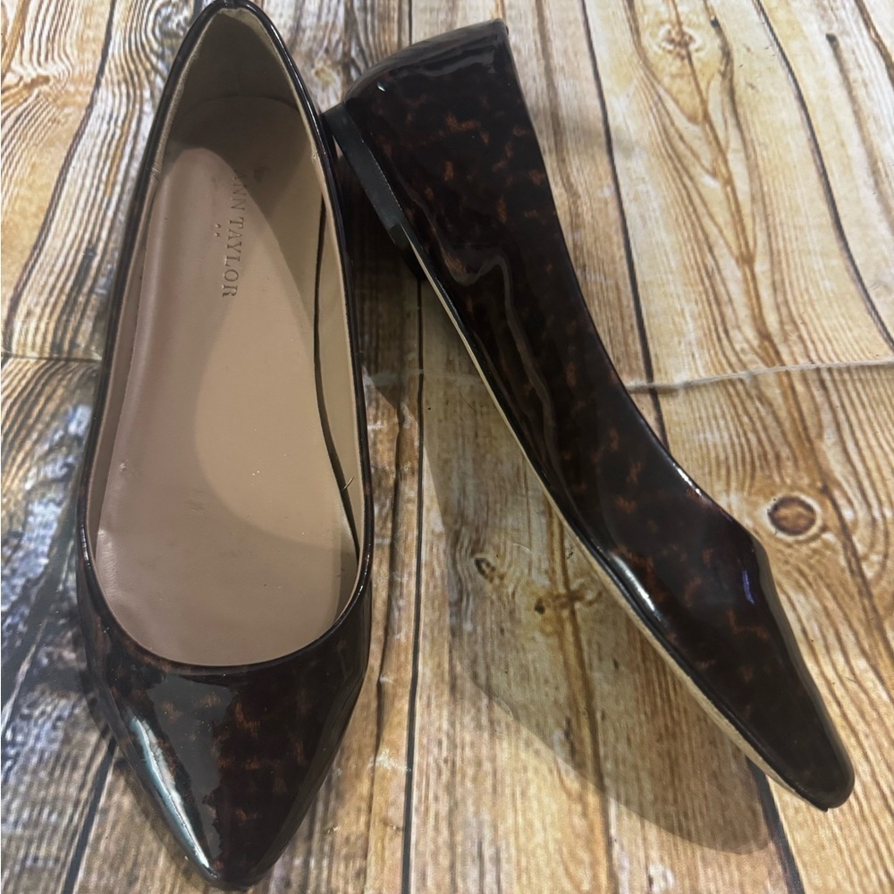 Ann Taylor Leopard Print Slip On Ballet Flats Womens Size 6.5